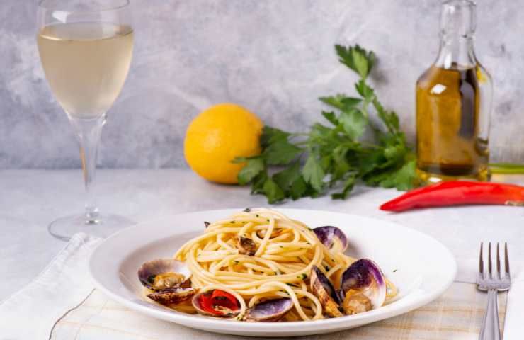 spaghetti alle vongole ricetta