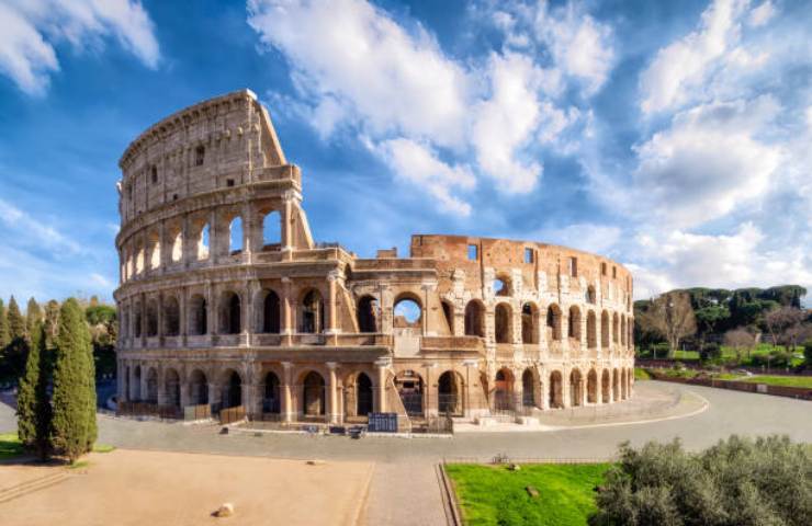 Colosseo al mattino