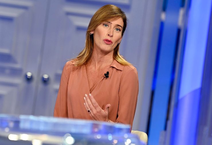 Maria Elena Boschi gesto Giulio Berruti