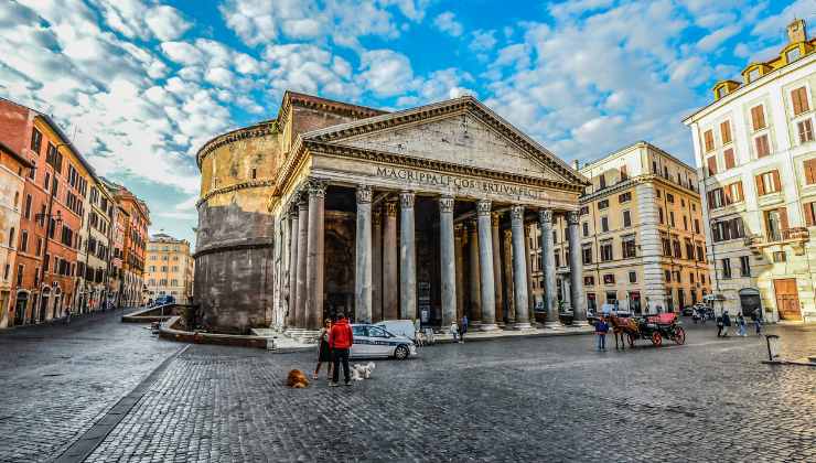 solo per i romani è gratis, grande polemica