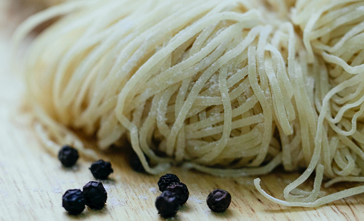 tonnarelli e pepe per fare la pasta cacio e pepe